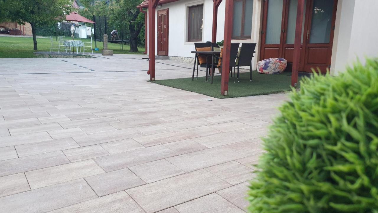 Sarreti Apartmanhaz Balatonfüred Kültér fotó